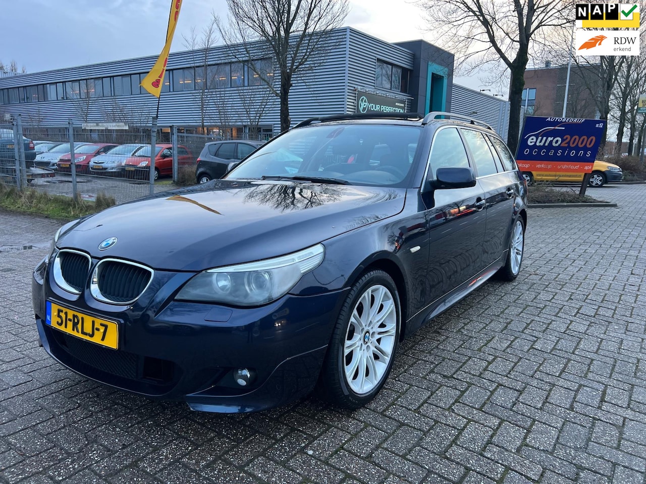 BMW 5-serie Touring - 525i - Panorama - leder - Navi - Netjes - AutoWereld.nl