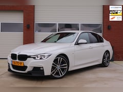 BMW 3-serie - 320i 184pk Executive M-Sport | 19 inch | Lederen sportstoelen | Achteruitrijcamera | NL Au