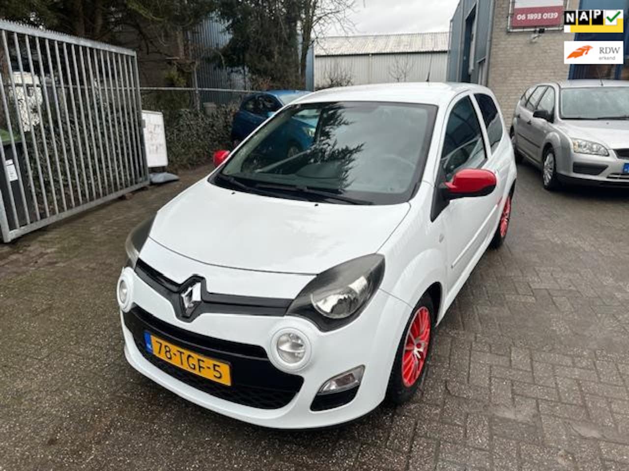 Renault Twingo - 1.2-16V Collection 1.2 16V Collection, Airco, Cruise Control, Apk 01/2026 - AutoWereld.nl