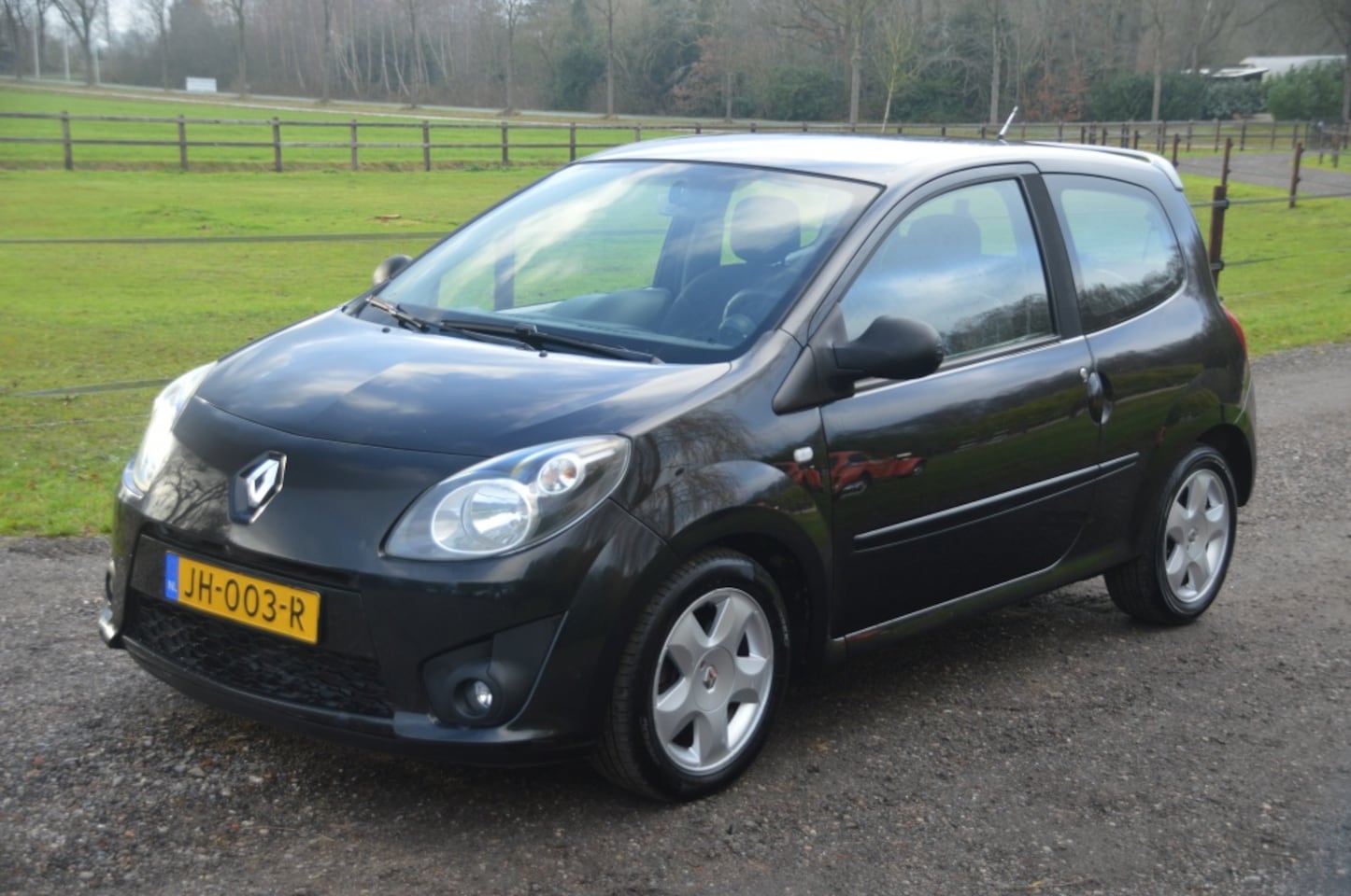 Renault Twingo - 1.2-16V Dynamique Zwart Airco - AutoWereld.nl