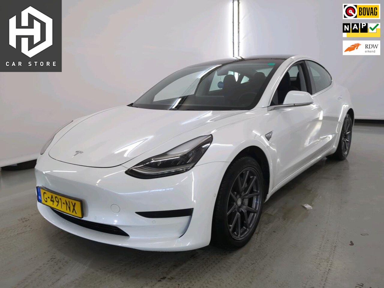 Tesla Model 3 - Standard RWD Plus 60 kWh SOH 87% Trekhaak Autopilot - AutoWereld.nl