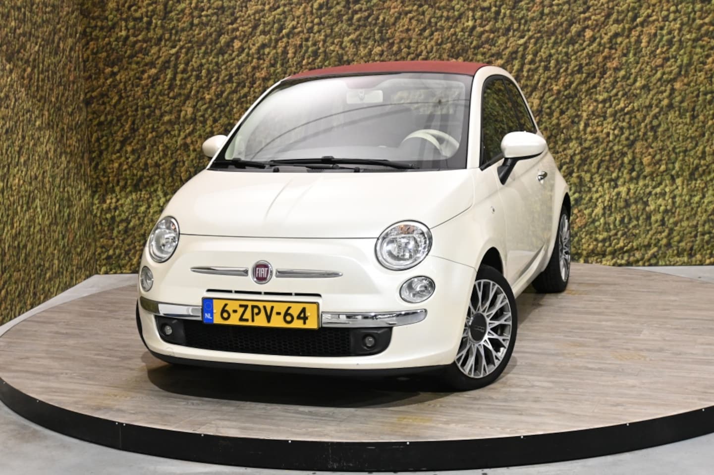 Fiat 500 - 1.2 Lounge Cabrio | Climate cntrl. | PDC - AutoWereld.nl