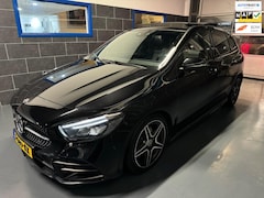 Mercedes-Benz B-klasse - 180 AMG - Pano - Sfeerverlichting - Camera - Keyless - LED - Navi - NAP - NL Auto