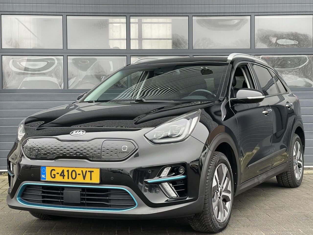 Kia e-Niro - EXECUTIVELINE 64 kWh I AUTOMAAT I APPLE/ANDROID I ACHTERUITRIJCAMERA I CLIMATE CONTROL - AutoWereld.nl