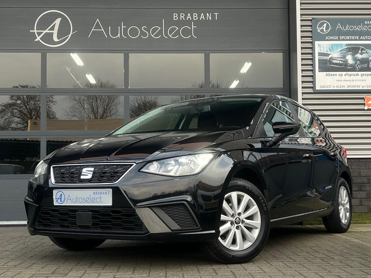 Seat Ibiza - 1.0 MPI Style Airco Cruise CarPlay PDC - AutoWereld.nl