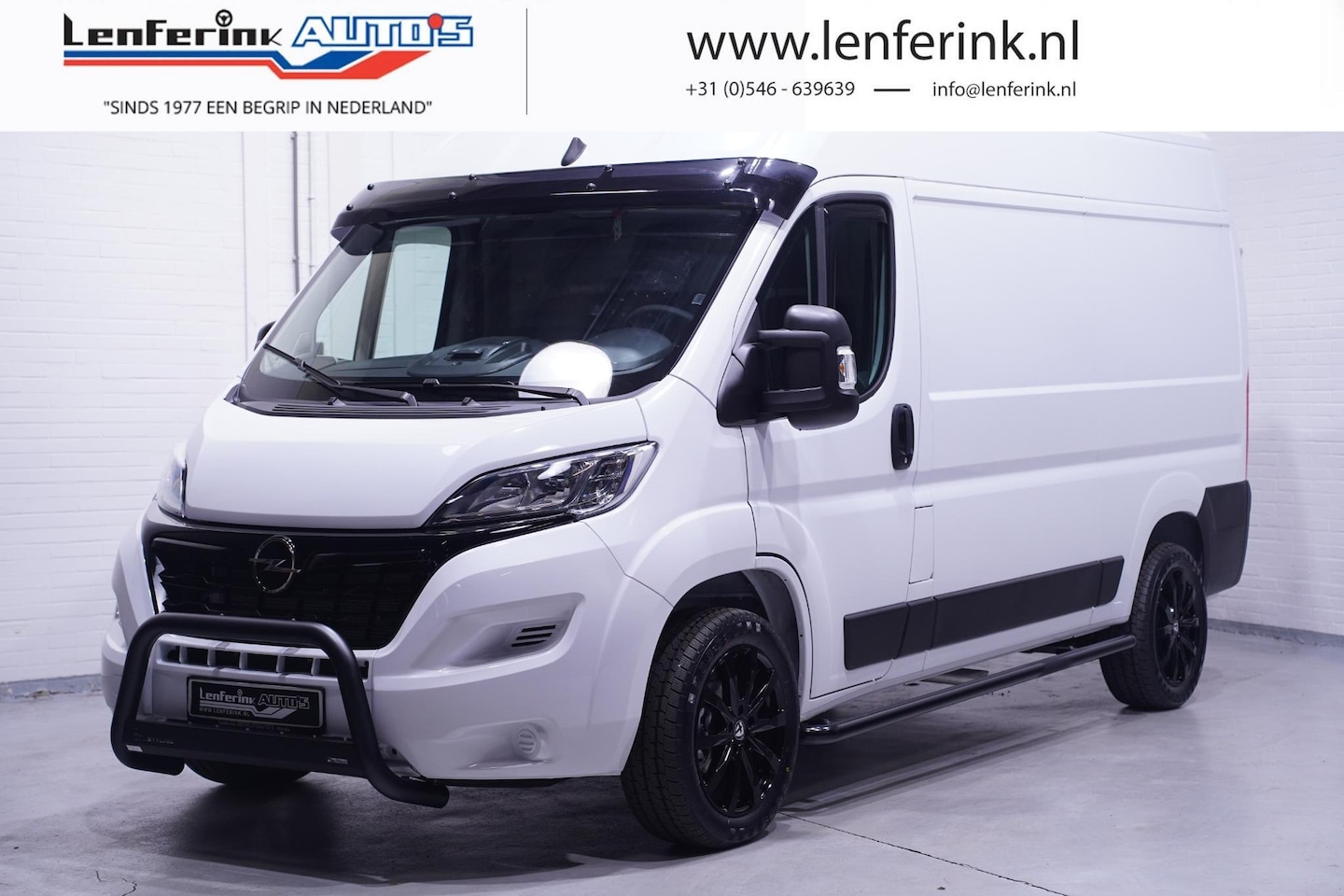 Opel Movano - 2.2D 140 pk L2H2 White&Black Edition Navi 18" LMV, Bullbar + Sidebars Zwart, Camera, Apple - AutoWereld.nl