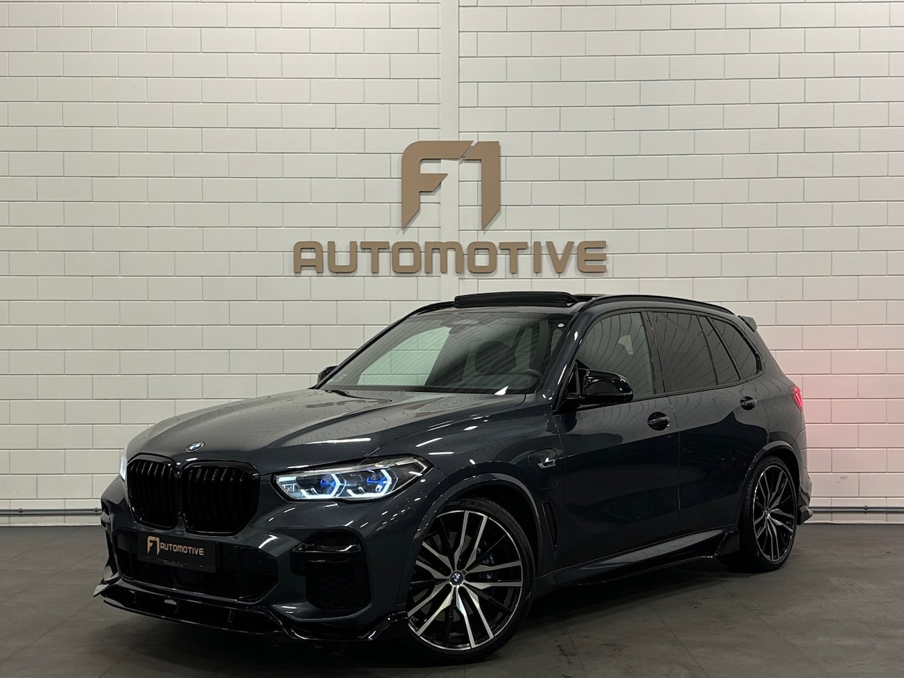 BMW X5 - XDrive45e M Sport|Pano|HuD|Trekhaak|Harman|360|Laser - AutoWereld.nl