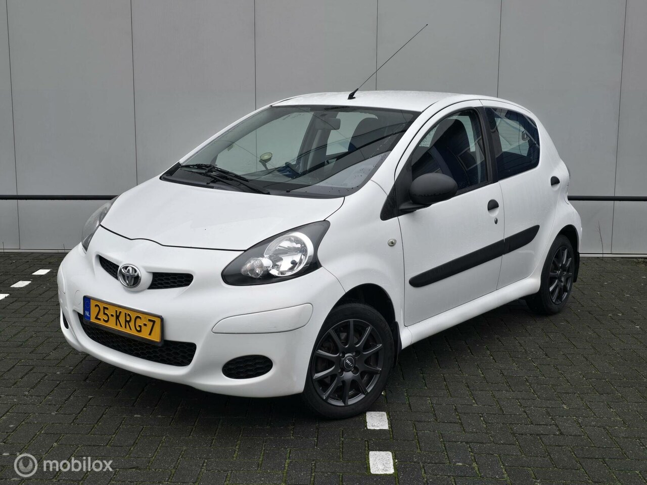 Toyota Aygo - 1.0-12V Comfort Nieuwe apk! 2e eigenaar! - AutoWereld.nl