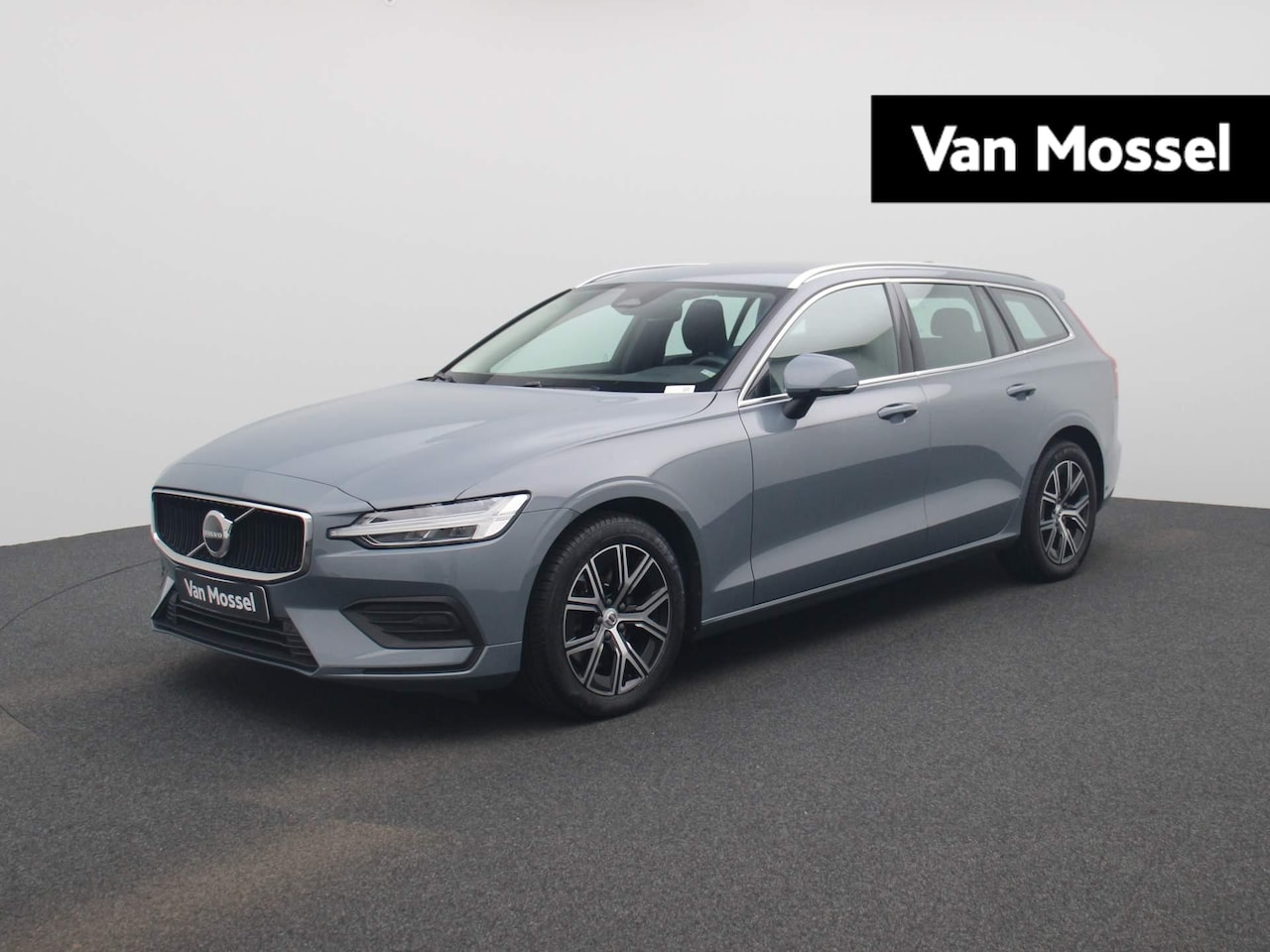 Volvo V60 - 2.0 B3 Core | Automaat | Navigatie | Virtual cockpit  | Climate control | Stoel/Stuur verw - AutoWereld.nl