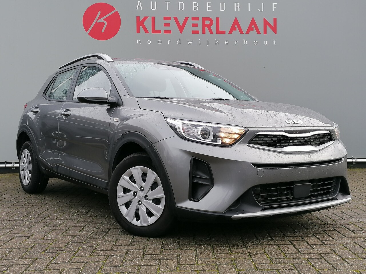 Kia Stonic - 1.0 T-GDi DynamicLine + | AUTOMAAT | AIRCO | CAMERA | APPLE CARPLAY/ ANDROID AUTO | Wij bi - AutoWereld.nl