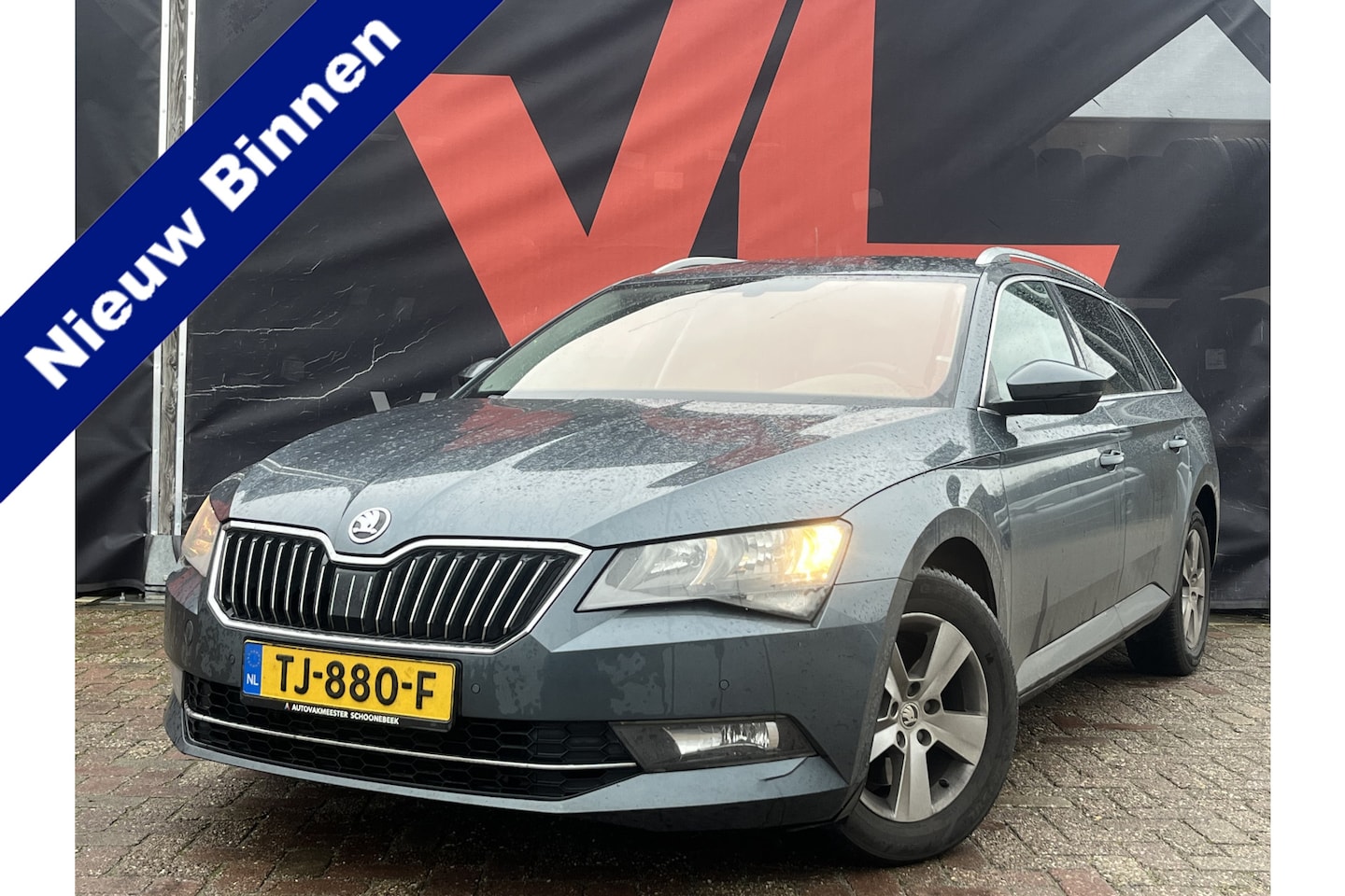 Skoda Superb Combi - 2.0 TDI Ambition | Nieuw Binnen! | Apple Carplay | Navi | Stoelverwarming - AutoWereld.nl