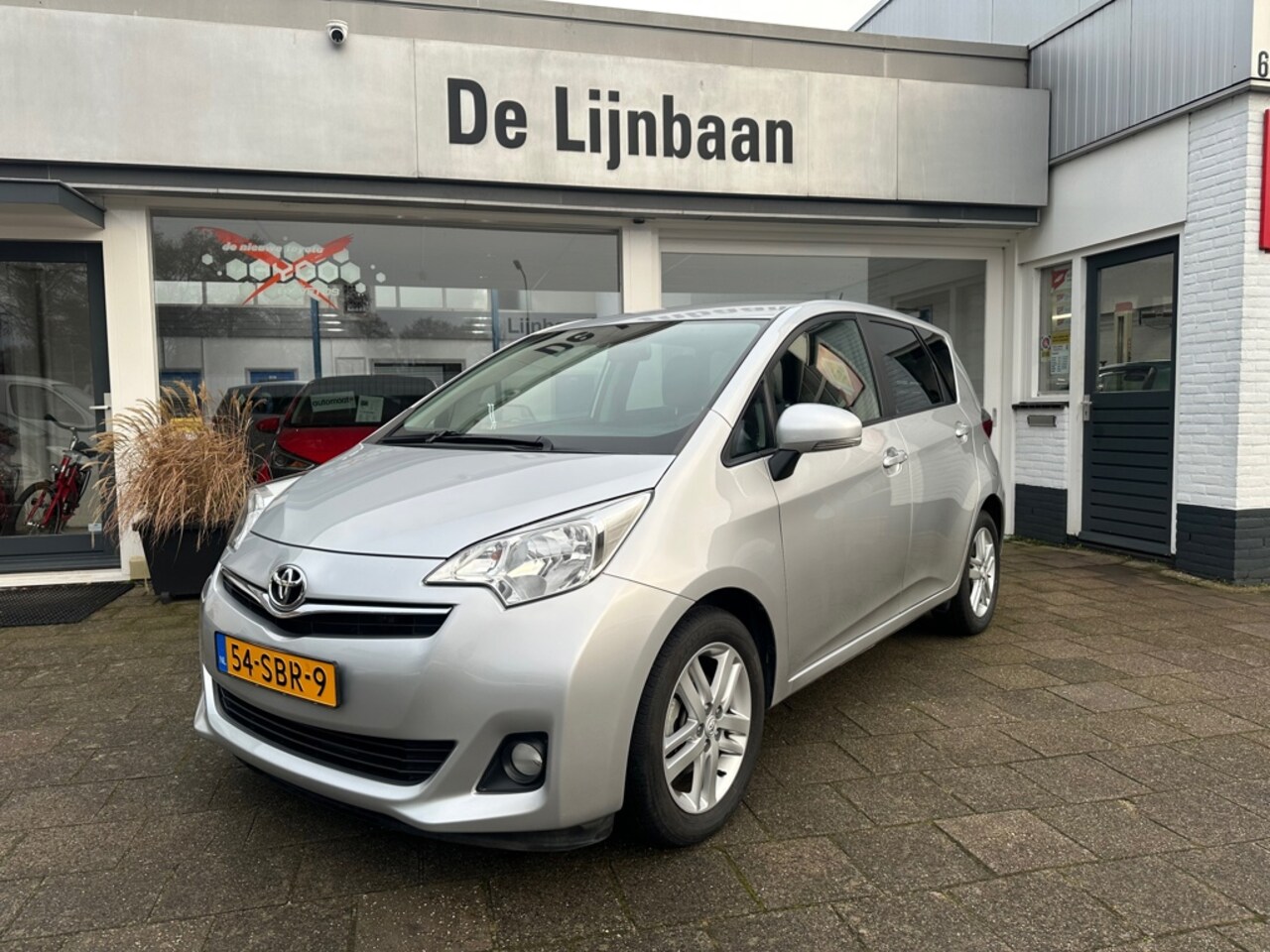 Toyota Verso S - 1.3 VVT-i Dynamic 1.3 VVT-i Dynamic - AutoWereld.nl