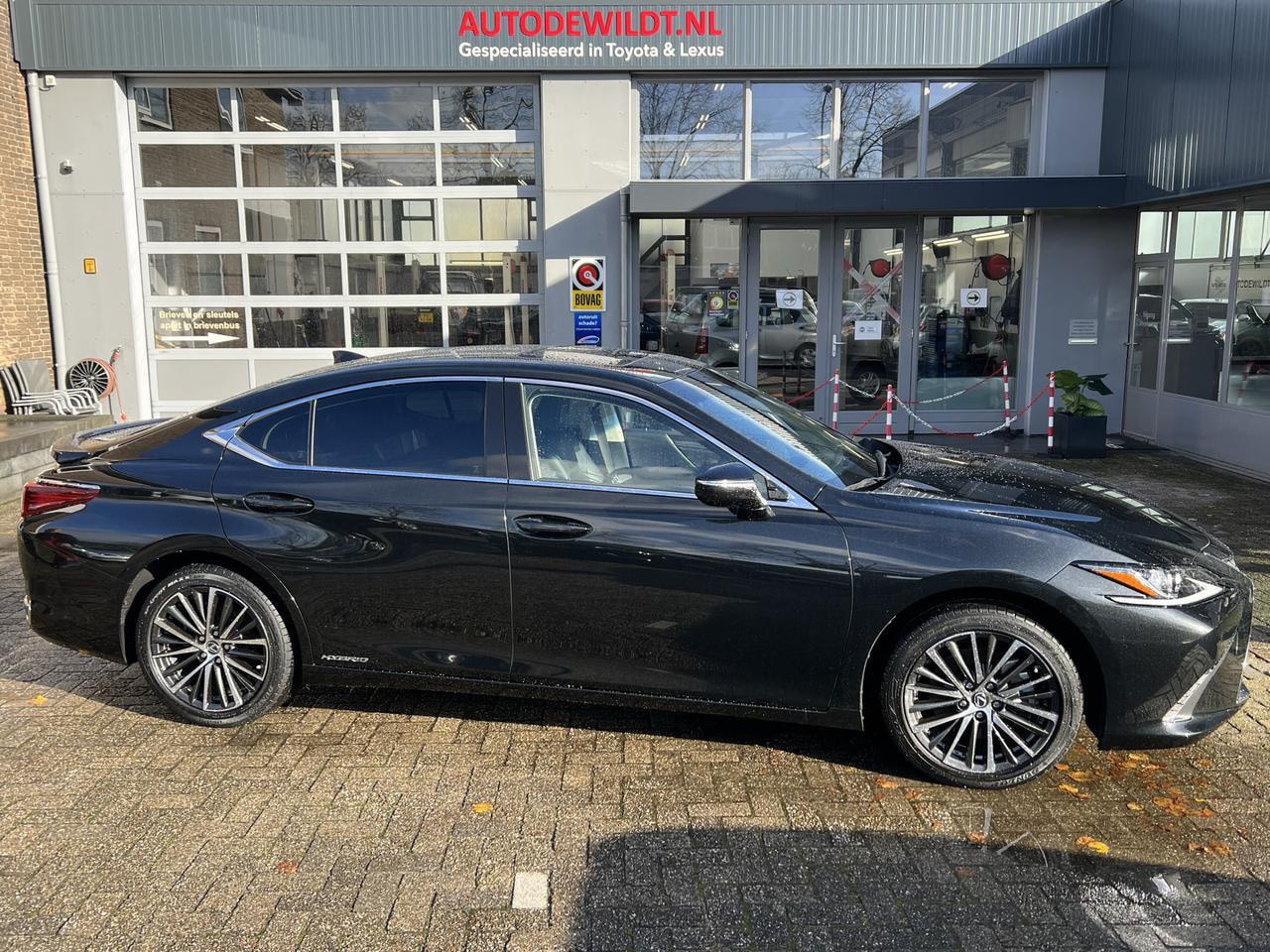 Lexus ES - 300h Limited Edition A/T + FABRIEKSGARANTIE - AutoWereld.nl