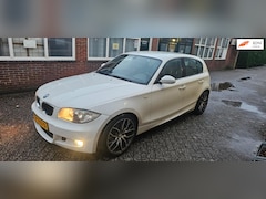 BMW 1-serie - 116i 5drs m pakket