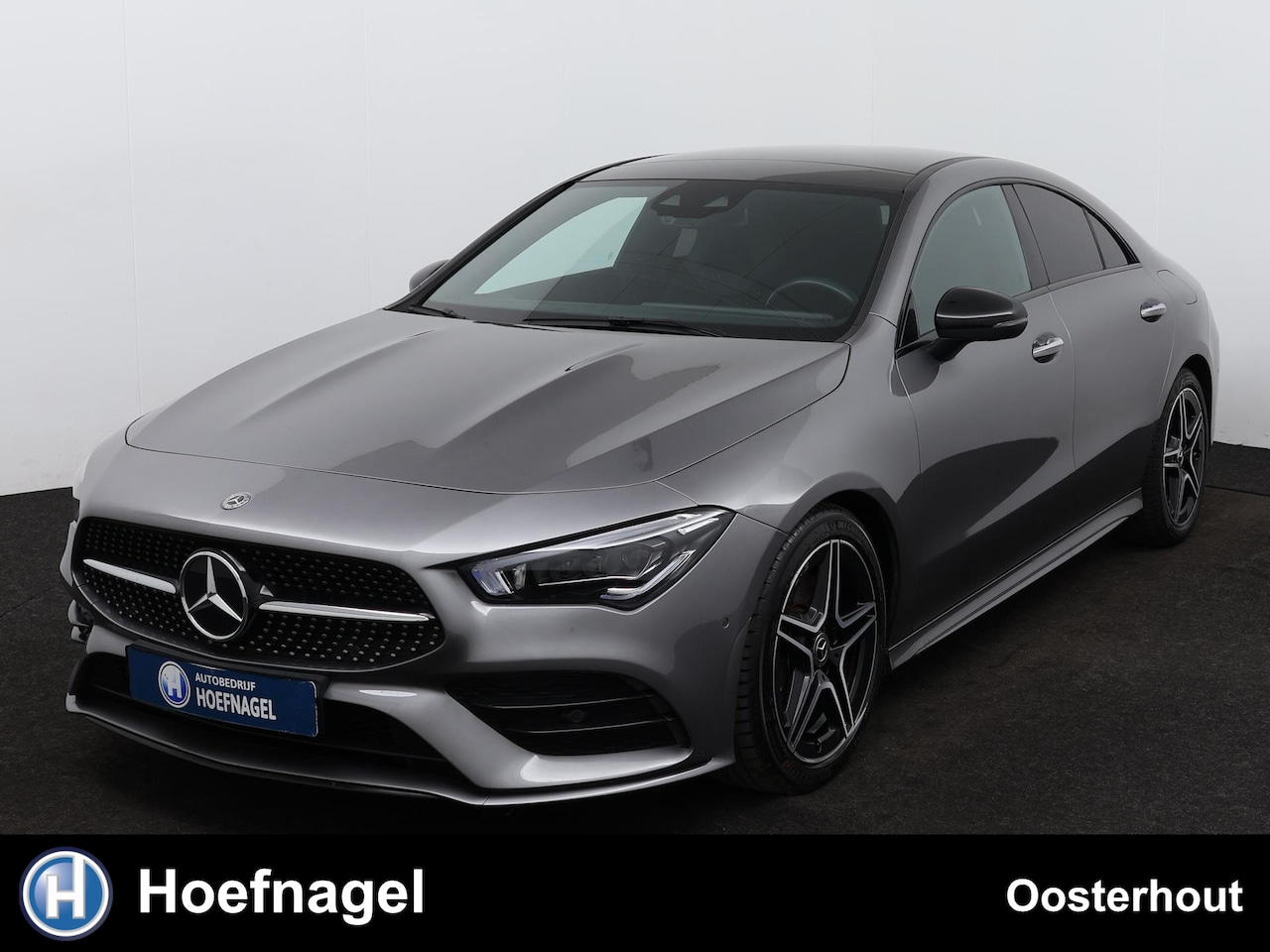 Mercedes-Benz CLA-Klasse - 200 Business Solution AMG Automaat | Panoramadak | Navigatie | Camera | Parkeersensoren - AutoWereld.nl