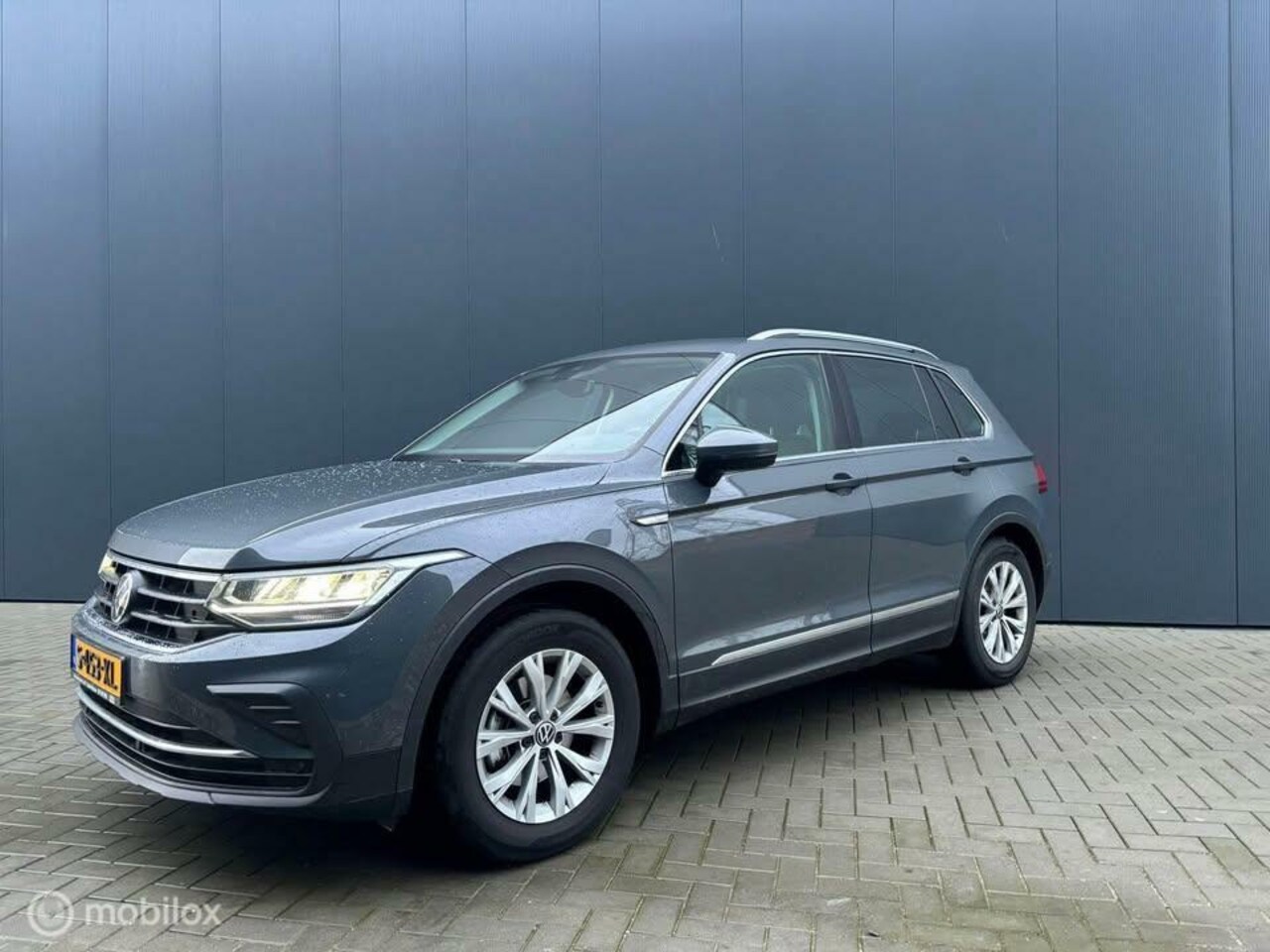 Volkswagen Tiguan - 1.5 TSI Life Business 2022 150pk trekhaak - AutoWereld.nl