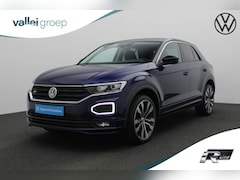 Volkswagen T-Roc - 1.5 TSI 150PK DSG R-line T-Roc 1.5 TSI 150PK DSG United | Trekhaak | Parkeersensoren voor/