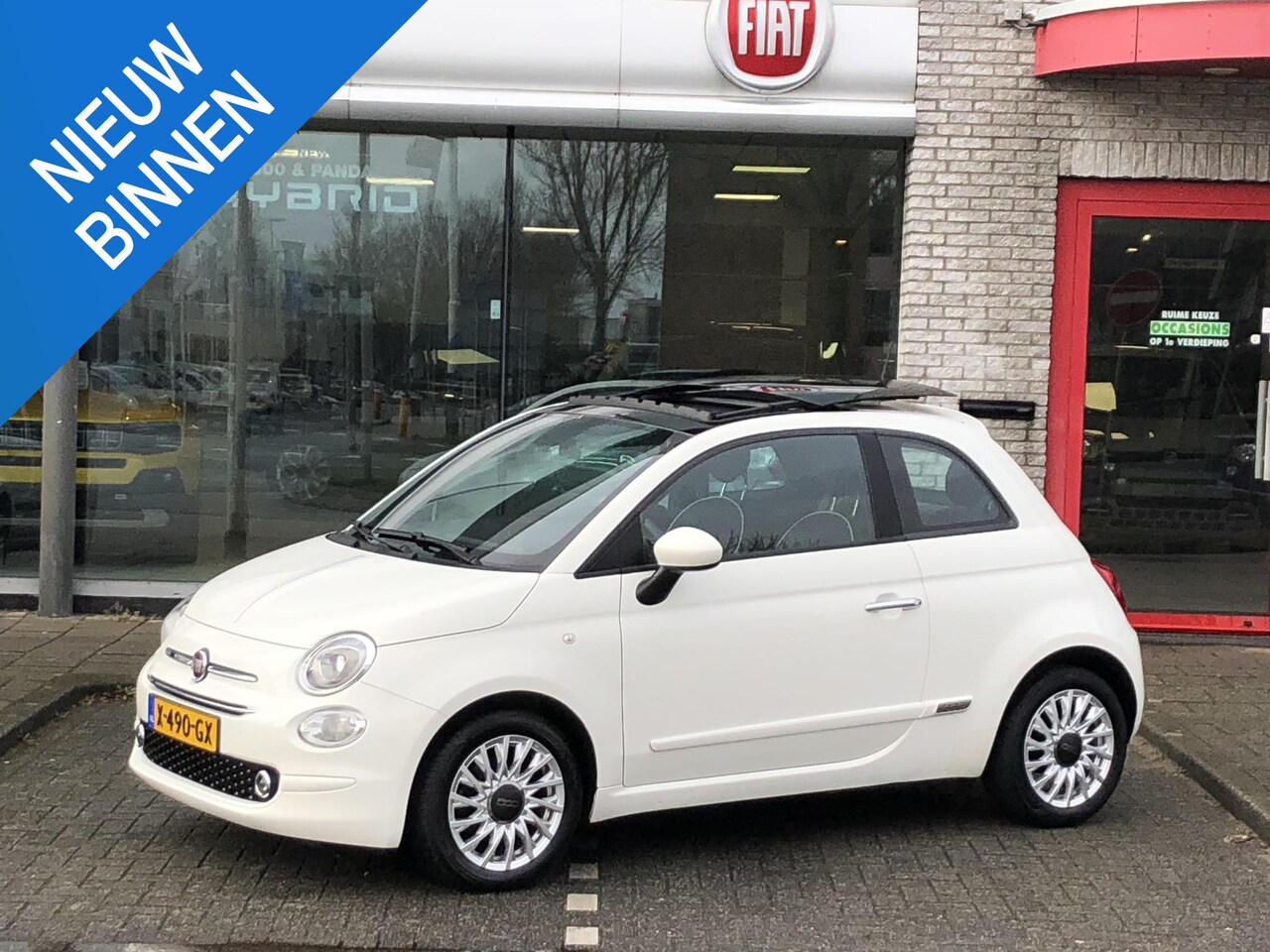 Fiat 500 - 1.2 69 Lounge AIRCO|SCHUIFDAK|APPLE/ANDROID|STOELVERWARMING|PDC|15" - AutoWereld.nl