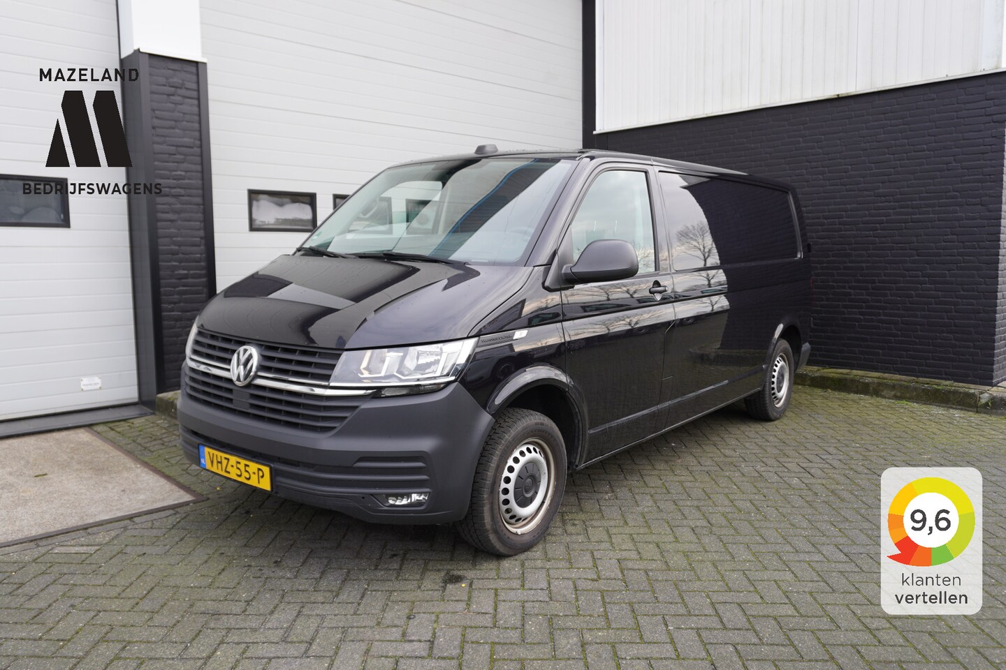 Volkswagen Transporter - 2.0 TDI 150PK L2 EURO 6 - Airco - Cruise - PDC - € 18.900,- Excl. - AutoWereld.nl