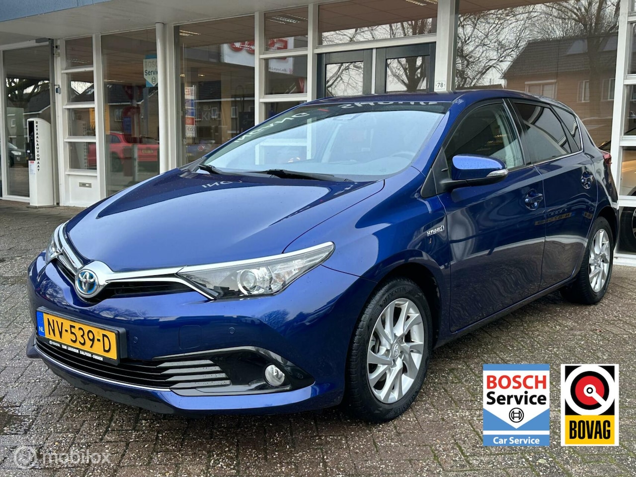 Toyota Auris - 1.8 Hybrid Volcano Edition Led, Navi, Pdc, LM.. - AutoWereld.nl