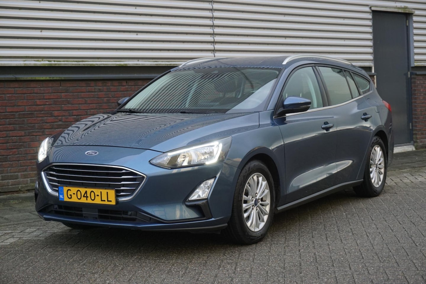 Ford Focus Wagon - 1.0 EcoBoost 125PK Titanium Winterpakket Ford Focus Wagon 1.0 EcoBoost 125PK Titanium Busi - AutoWereld.nl