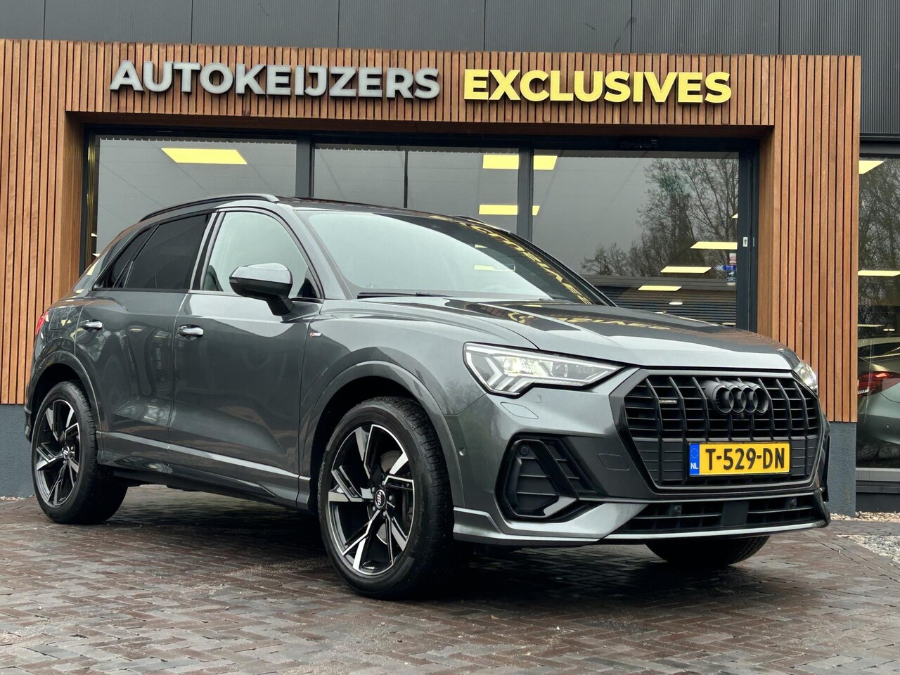 Audi Q3 - 40 TFSI quattro edition one S Line Panodak Keyless ACC Camera RSQ3 19''LM - AutoWereld.nl