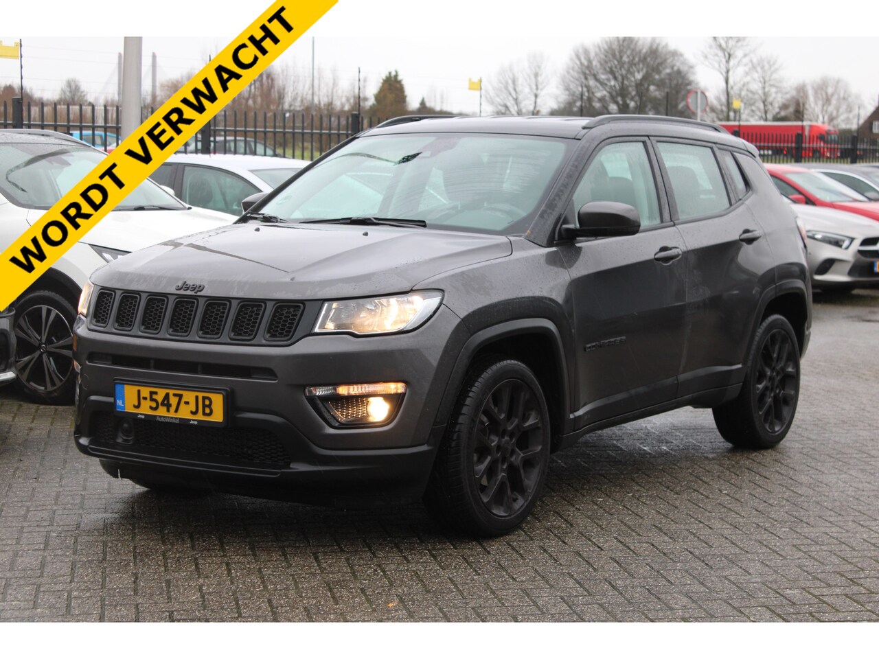 Jeep Compass - 1.3T 150pk Night Eagle Liberty Edition NAVI CAMERA 19'' - AutoWereld.nl