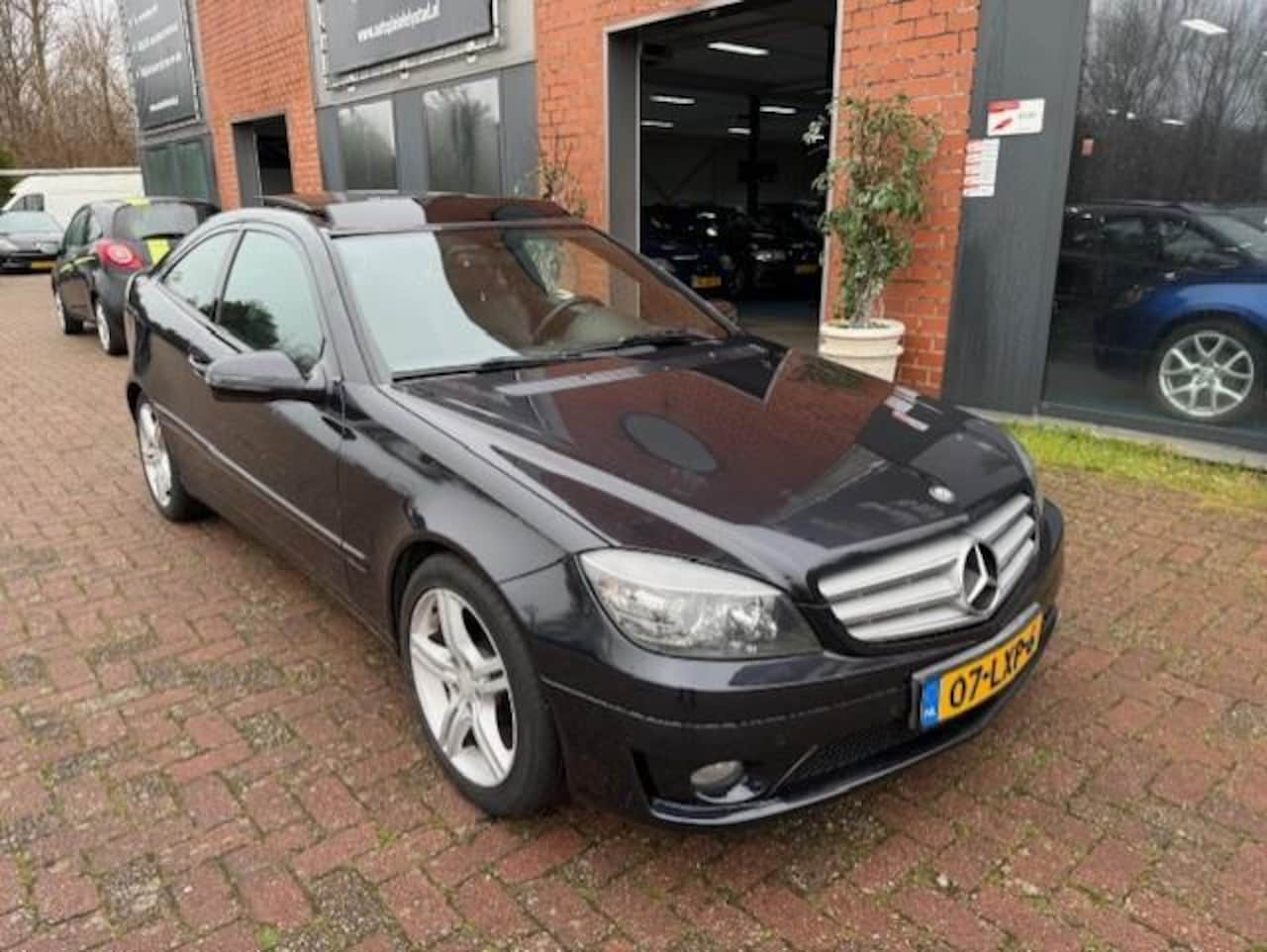 Mercedes-Benz CLC-klasse - 180 K. Prestige AUT, Pano, Leer - AutoWereld.nl