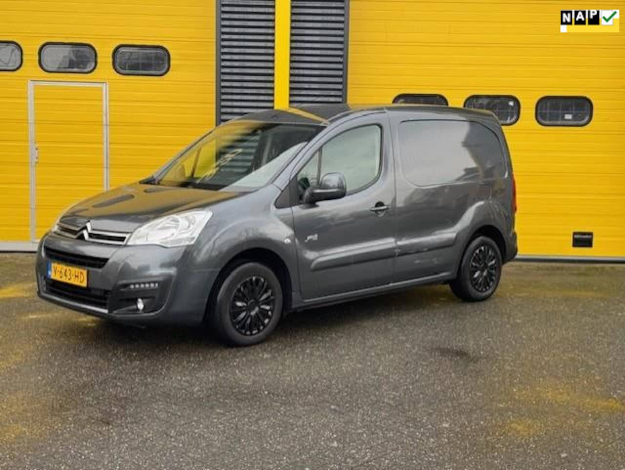 Citroën Berlingo - 1.6 BlueHDI Airco Cruise Euro6 - AutoWereld.nl