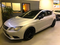 Seat Leon - 1.2 TSI SPORT 105pk/Cruise/PDC/USB/ 5DRS