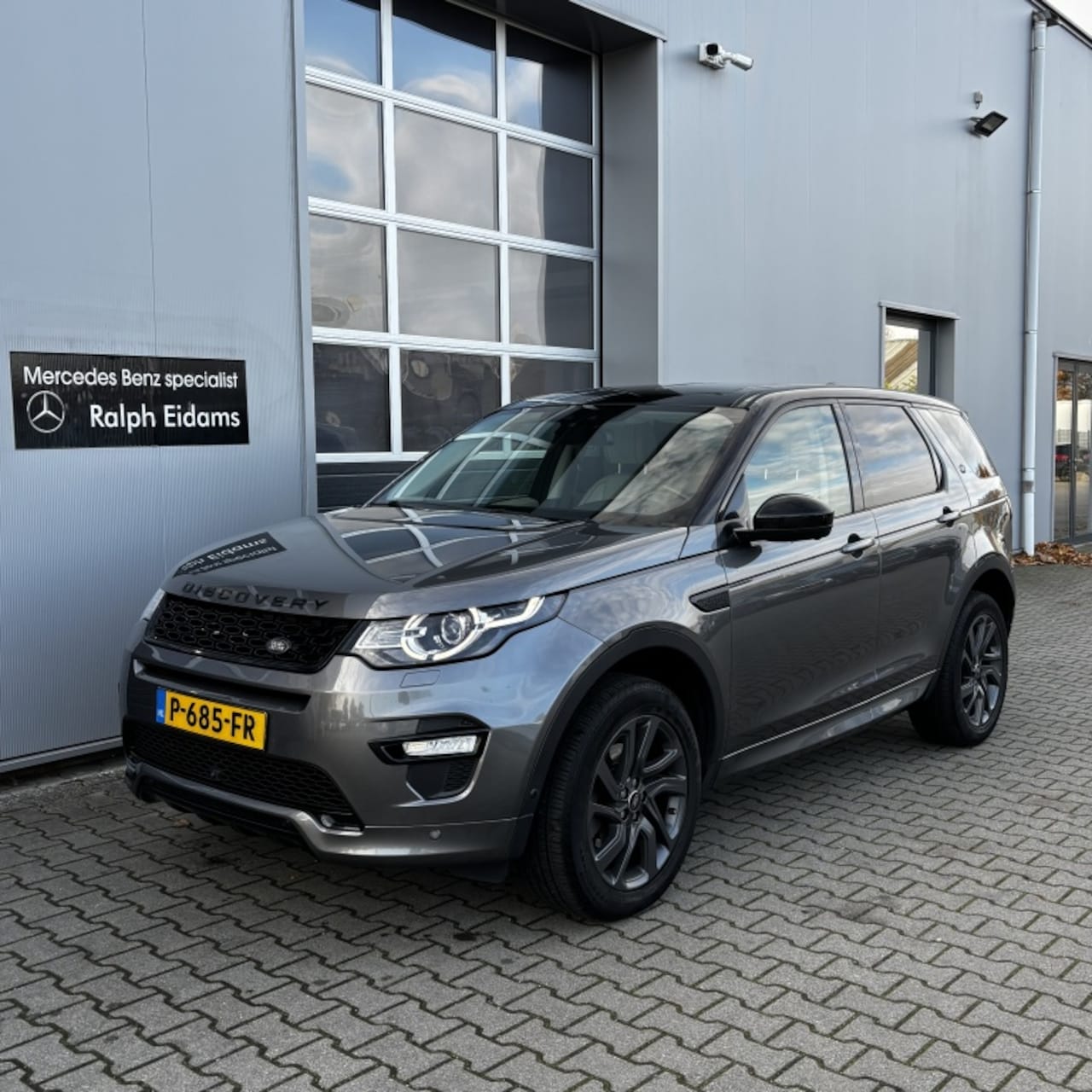 Land Rover Discovery Sport - 2.0 TD4 Pure 7p 2.0 TD4 Pure 7p. - AutoWereld.nl