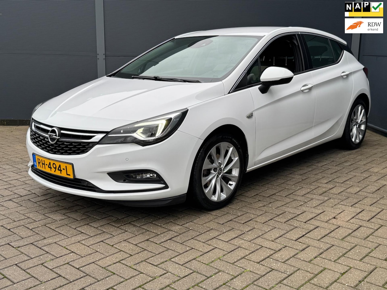 Opel Astra - 1.0 Innovation / Automaat / Navi / Pdc / Led - AutoWereld.nl