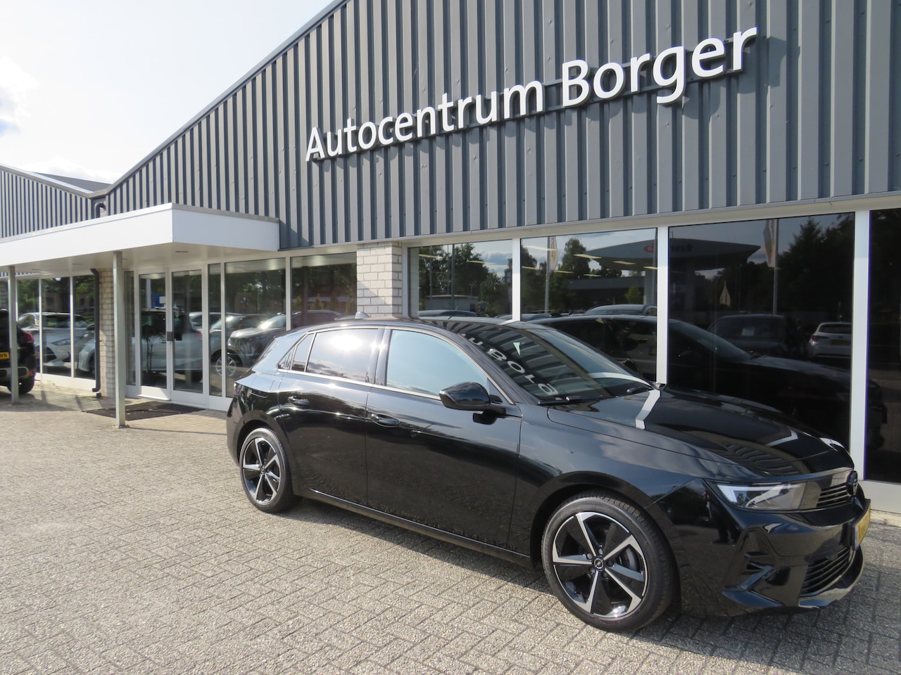 Opel Astra - 1.2 Turbo 130PK Automaat GS Navi/17"LM /Clima/Cruise/Camera - AutoWereld.nl