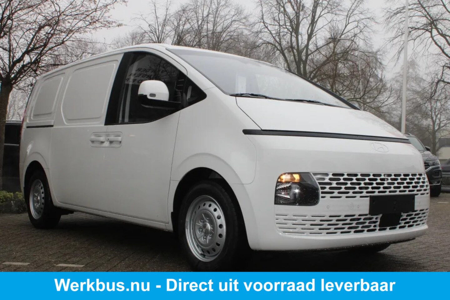 Hyundai Staria - 1.6 T-GDI HEV HYBRIDE | AUTOMAAT | meerdere voertuigen beschikbaar! - AutoWereld.nl