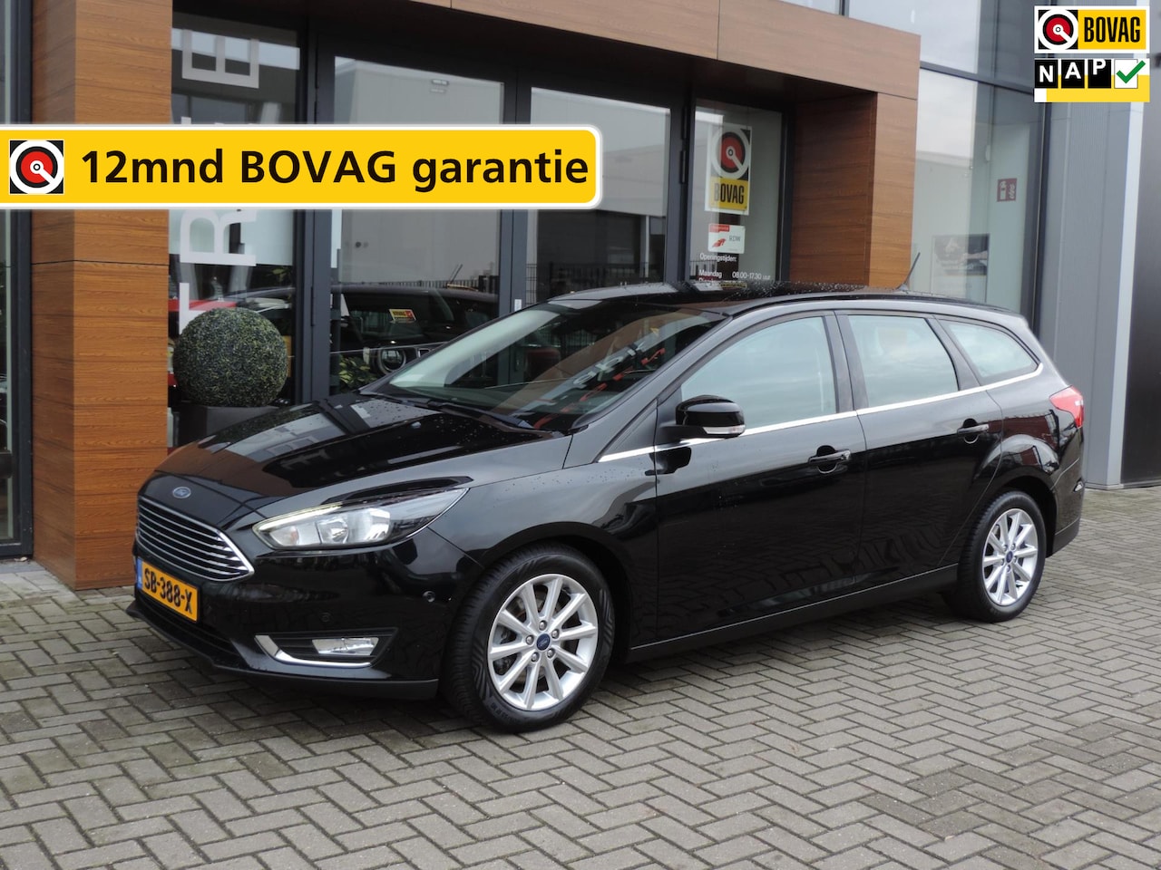 Ford Focus Wagon - 1.5-T Titanium 150PK | ECC | Trekhaak | Verw voorruit | Cruise contr | PDC | CarPlay | 16' - AutoWereld.nl