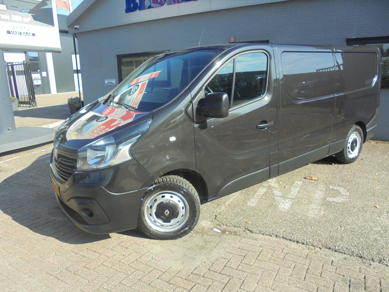 Renault Trafic - 1.6 dCi T29 L2H1 Luxe euro 6 - AutoWereld.nl