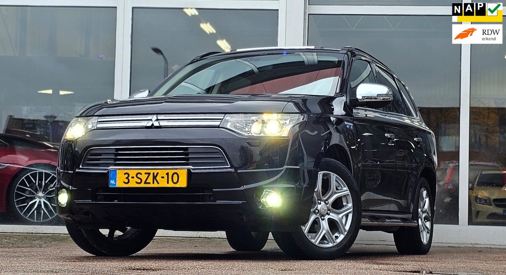 Mitsubishi Outlander Sport - 2.0 PHEV Instyle Side-bars Trekhaak Sportuitlaat - AutoWereld.nl