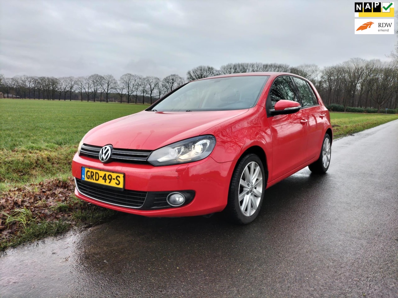 Volkswagen Golf - 1.4 TSI Highline R-Line - AutoWereld.nl