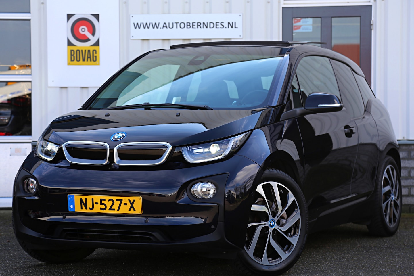 BMW i3 - Basis 94Ah 33 kWh*NL-Auto*ACC/Pano/Schuifdak/Harman-Kardon/Adap. LED/Leder/Stoelverw./Came - AutoWereld.nl