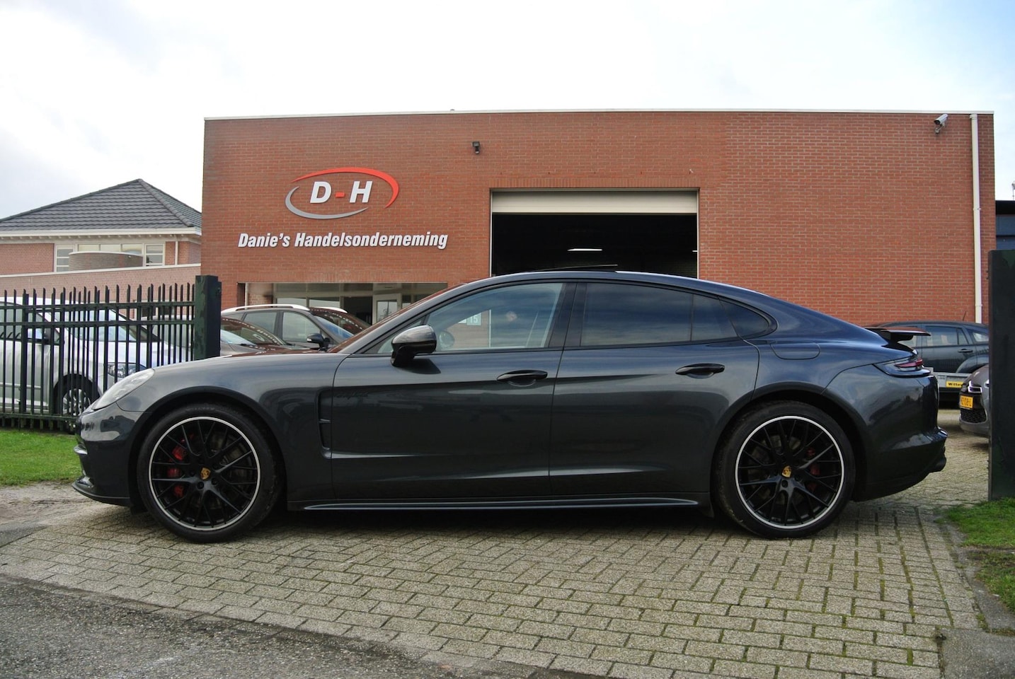 Porsche Panamera - 2.9 4 E-Hybrid leder panoramadak inruil mogelijk nap - AutoWereld.nl