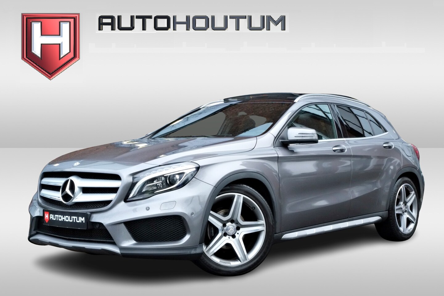 Mercedes-Benz GLA-Klasse - 200 Prestige AMG line, Panoramadak, Achteruitrijcamera, Navigatie - AutoWereld.nl