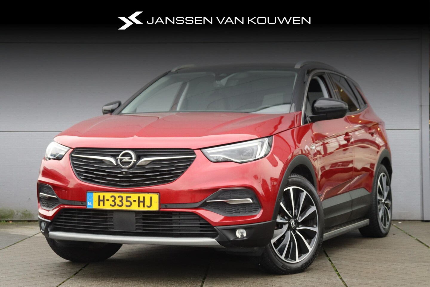 Opel Grandland X - 300pk Hybrid Innovation / Navigatie / Stoelverwarming-koeling / Adaptief cruise / 19'' vel - AutoWereld.nl