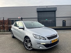 Peugeot 308 - 1.6 e-HDi Active Panoramadak|Navigatie Luxe model 2014