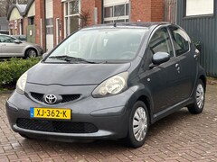 Toyota Aygo - 1.0-12V