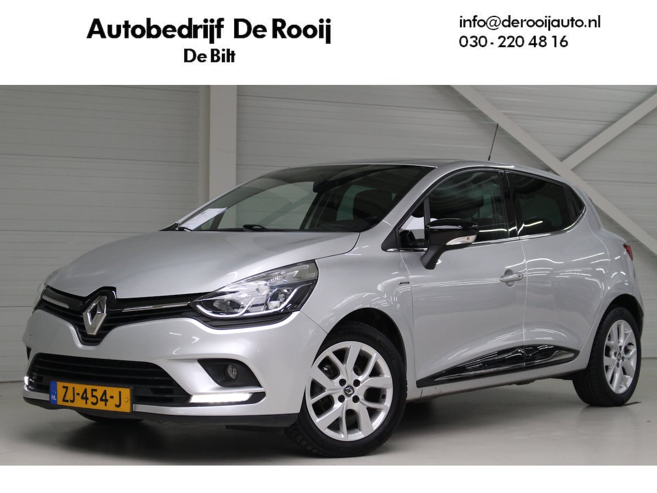 Renault Clio - 0.9 TCe Limited Navigatie | 4 Seizoenen banden | parkeersensoren | Airco - AutoWereld.nl