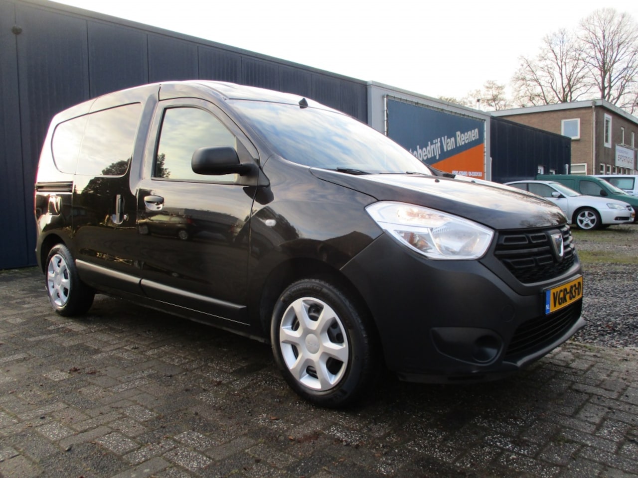 Dacia Dokker - 1.5 Blue dCi Essent. Navi PDC - AutoWereld.nl