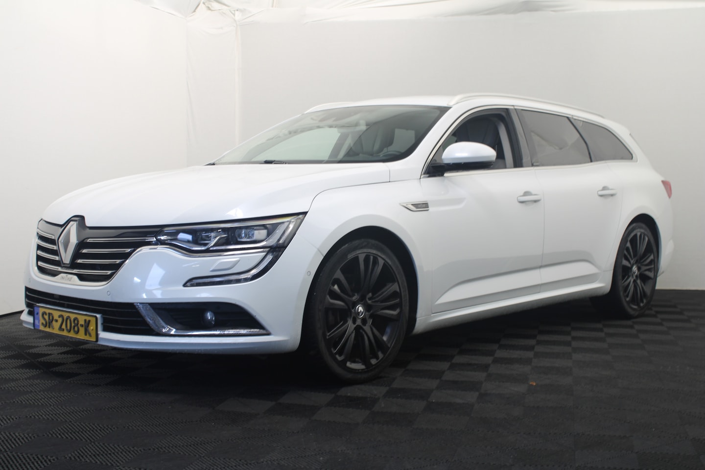 Renault Talisman Estate - 1.6 dCi Initiale Paris |Navi|Camera|Leder| - AutoWereld.nl