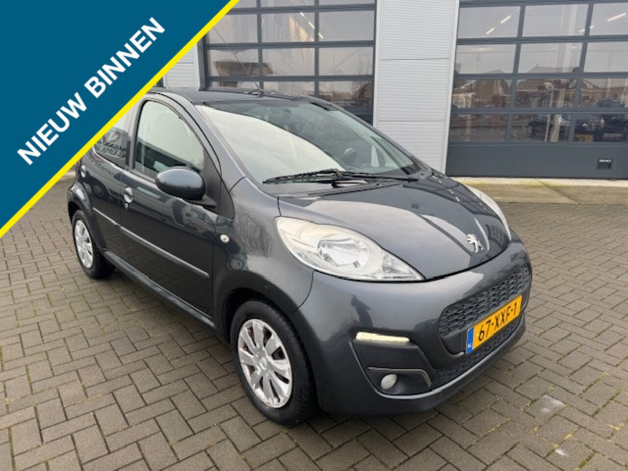 Peugeot 107 - 1.0 ACTIVE 5-DRS. + AIRCO/NAVI/LED/MISTLAMPEN VOOR - AutoWereld.nl