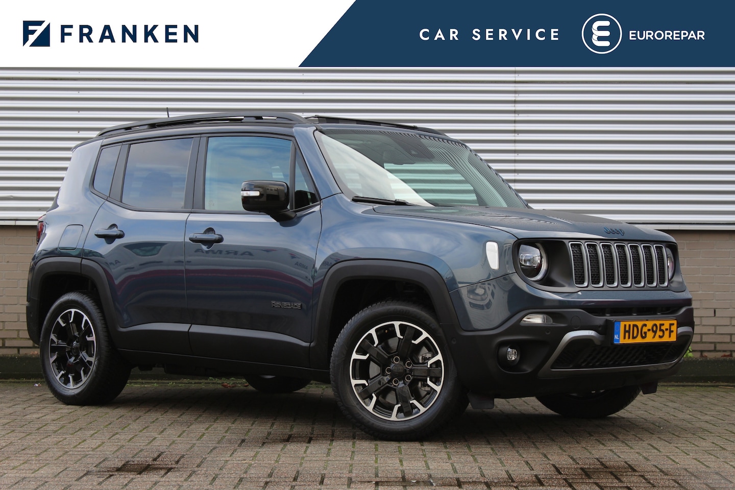 Jeep Renegade - 4xe 240 Plug-in Hybrid High Upland | Panoramadak | Winterpakket | Led | Camera | Parkeer a - AutoWereld.nl