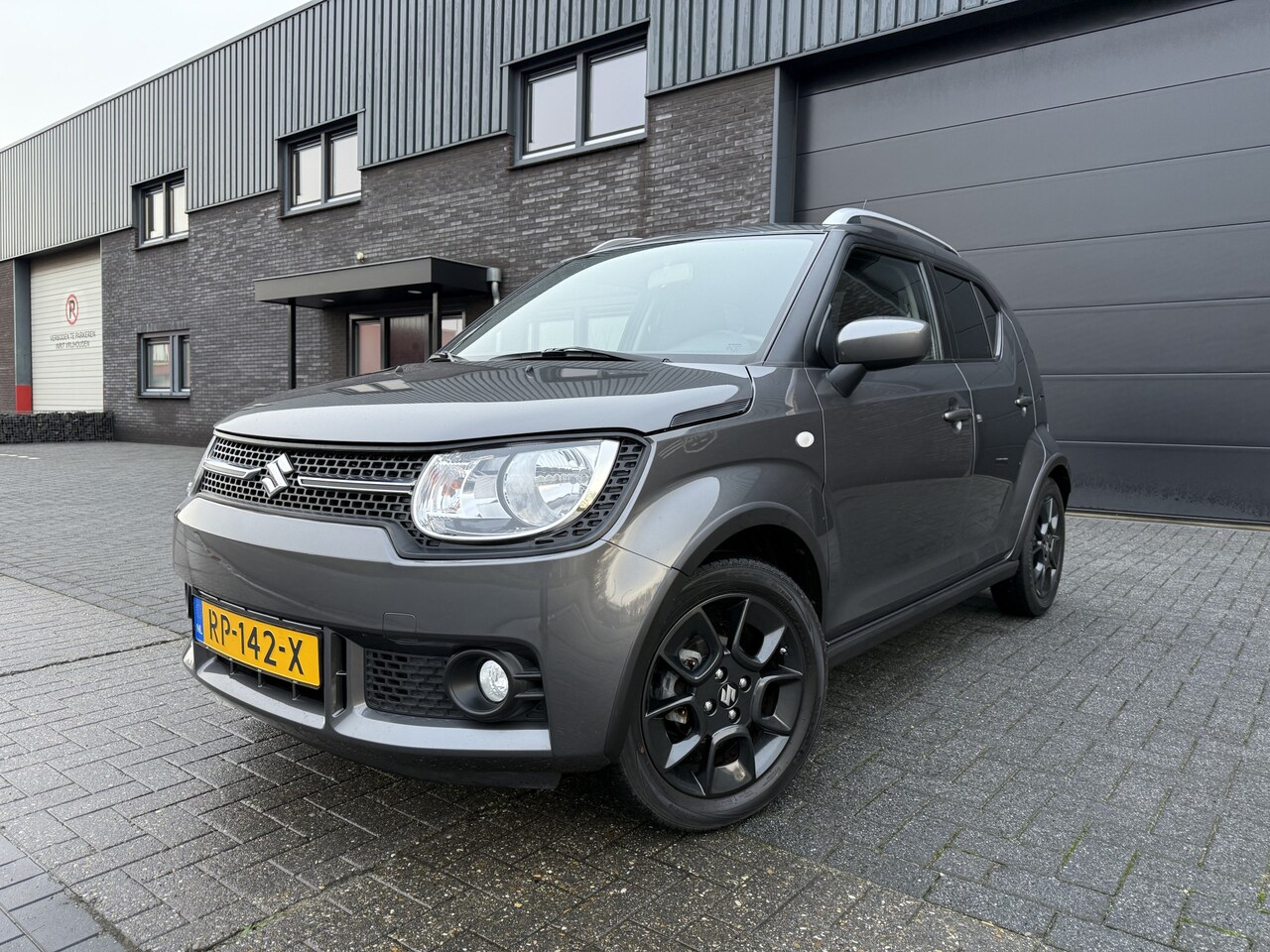 Suzuki Ignis - 1.2 Select | 2E EIGENAAR | 12MND GARANTIE | AUTOMAAT | CRUISE | NAVI | CARPLAY | - AutoWereld.nl